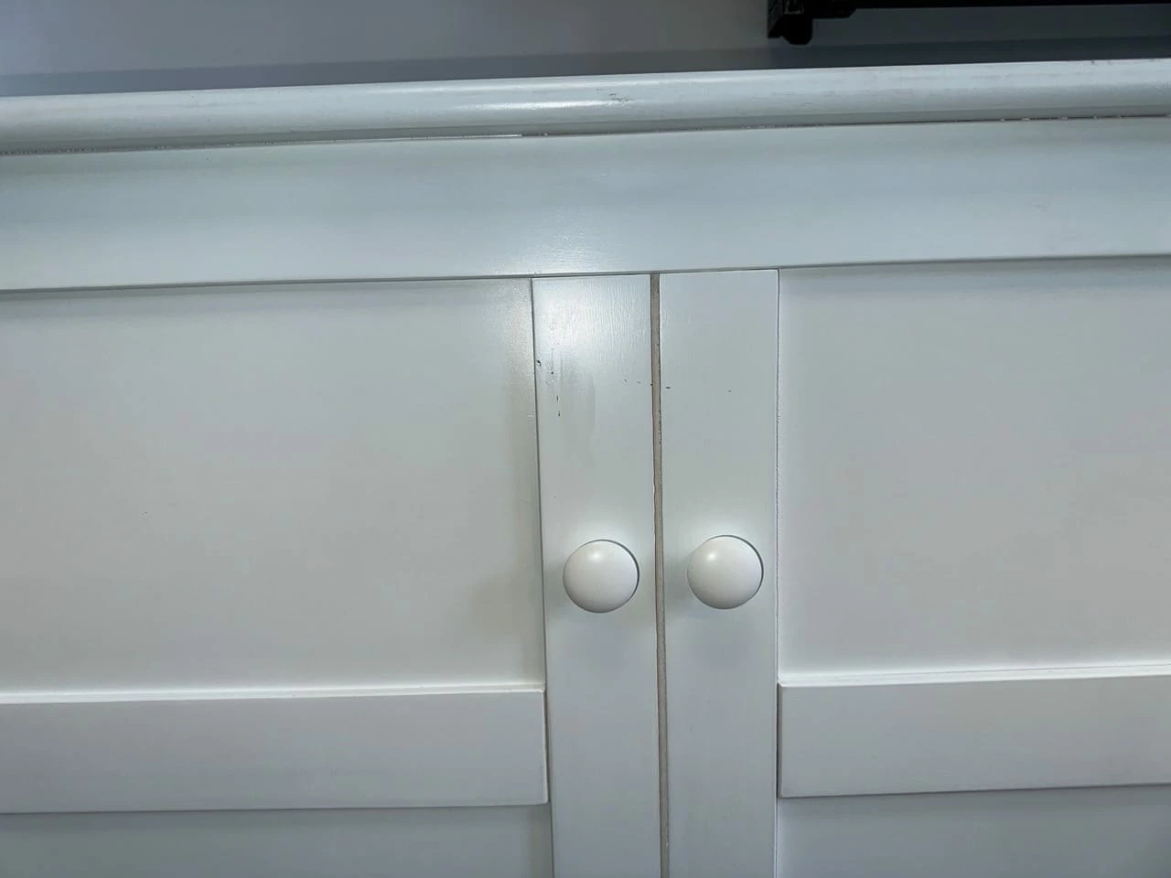 Floor Sample Clover Queen Murphy Cabinet Bed White 4 Floor Sample Clover Queen Murphy Cabinet Bed White - Image 2