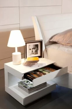 Modrest Esso Modern White Glossy Nightstand -WALKER EDISON Shop VIG VGWCC521B 2